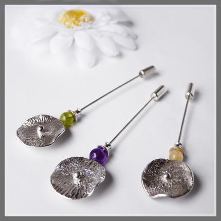 Broche fibule fleur en argent artisanale bijouterie champêtre